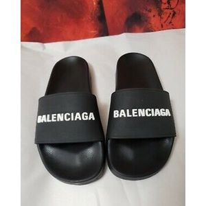 Balenciaga Slides size 7